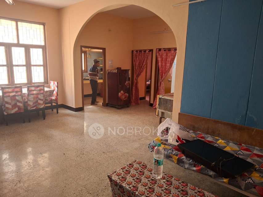 3 BHK Flat In Kb Apartment for Rent  In Banjara Hills