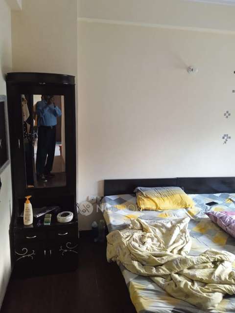 2 BHK Flat In Skytech Matrott For Sale  In  Sector 76