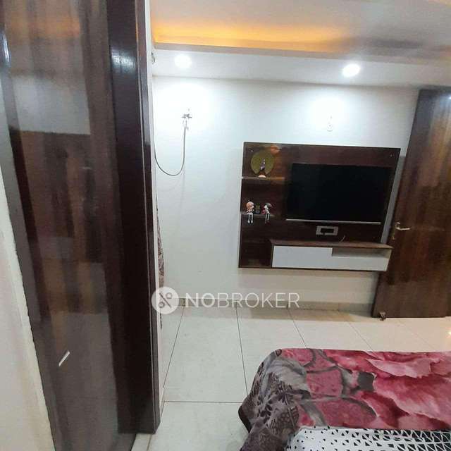 3 BHK Flat In Shanti Apartment For Sale  In  Dwarka