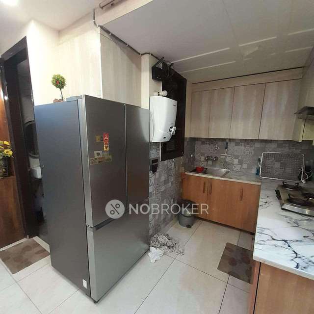 3 BHK Flat In Shanti Apartment For Sale  In  Dwarka