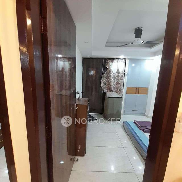 3 BHK Flat In Shanti Apartment For Sale  In  Dwarka