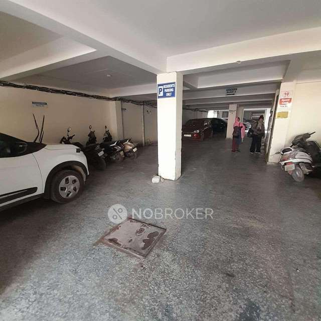 3 BHK Flat In Shanti Apartment For Sale  In  Dwarka