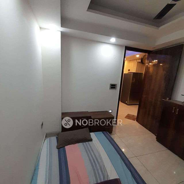 3 BHK Flat In Shanti Apartment For Sale  In  Dwarka