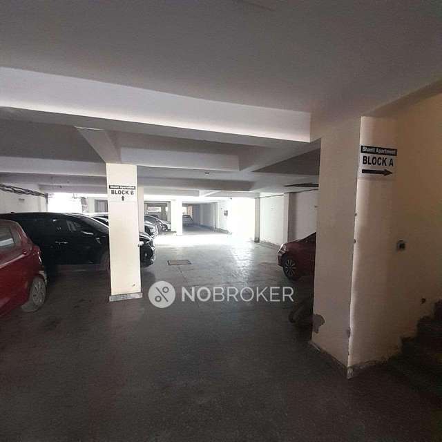 3 BHK Flat In Shanti Apartment For Sale  In  Dwarka