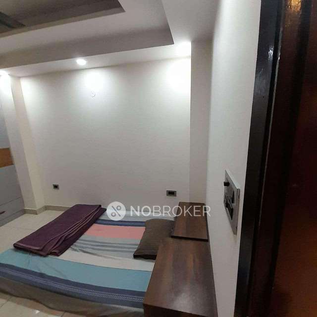 3 BHK Flat In Shanti Apartment For Sale  In  Dwarka