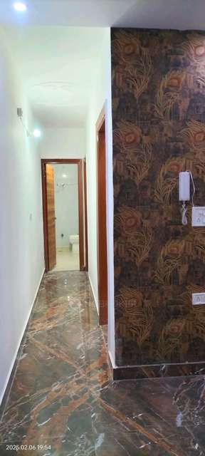 2 BHK Flat In Rwa Mohan Garden For Sale  In A 59