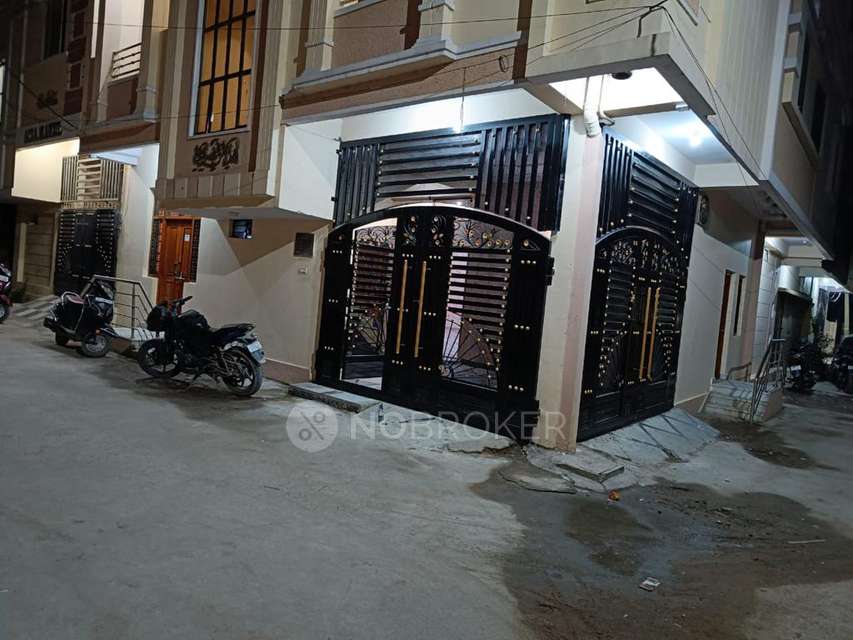 4+ BHK House For Sale  In Udamgadda