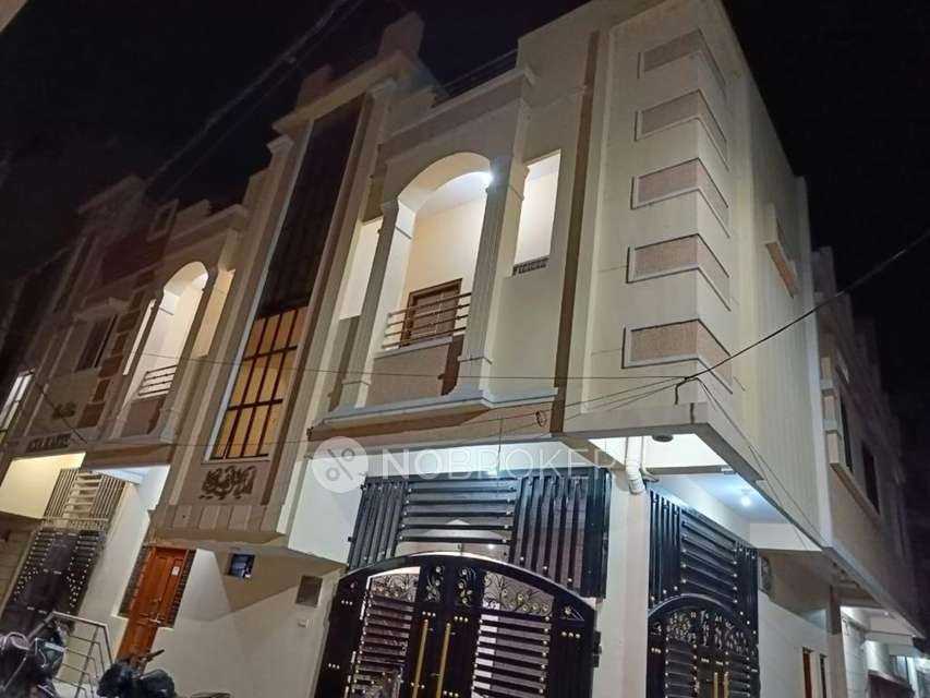 4+ BHK House For Sale  In Udamgadda