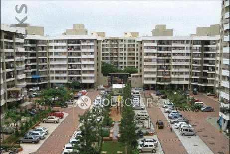 Shared Room for Male In 3 BHK  In Evershine Millennium Paradise, In Kandivali East