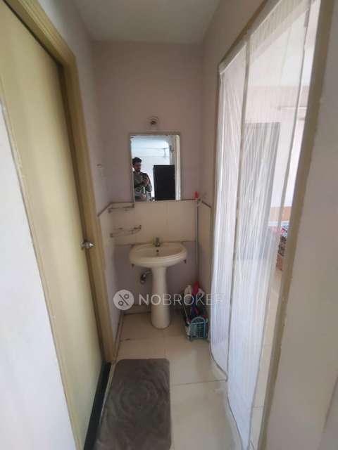 2 BHK Flat In Bramha Majestic, Nibm Road for Rent  In Nibm Road