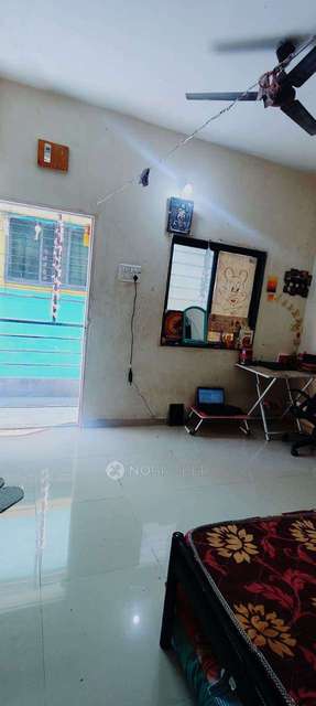 Shared Room for Female In 1 RK  In Kothrud,