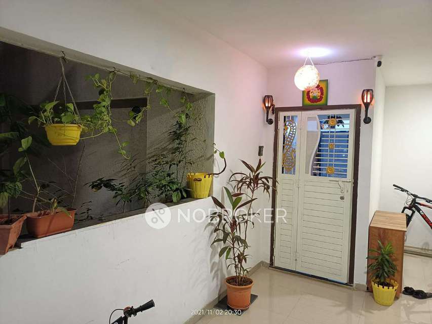 2 BHK Flat In Florista County , Hadapsar for Rent  In Hadapsar