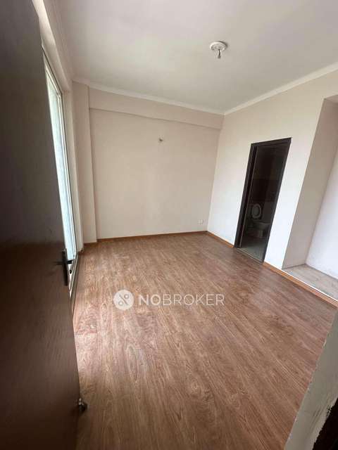 2 BHK Flat In Amrapali Golf Homes For Sale  In  Sector 4