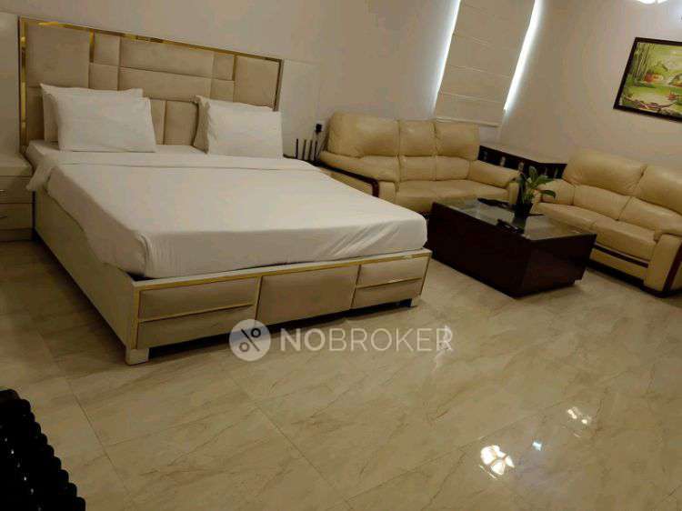 PG for Girls in Sector 43