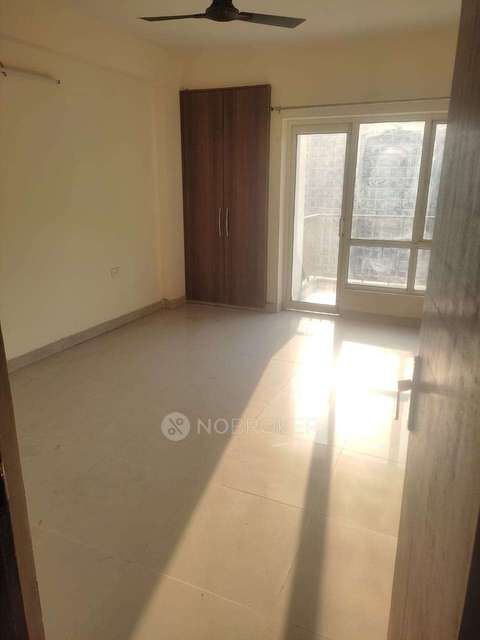 3 BHK Flat In Panchsheel Greens 2 For Sale  In Sector 16b