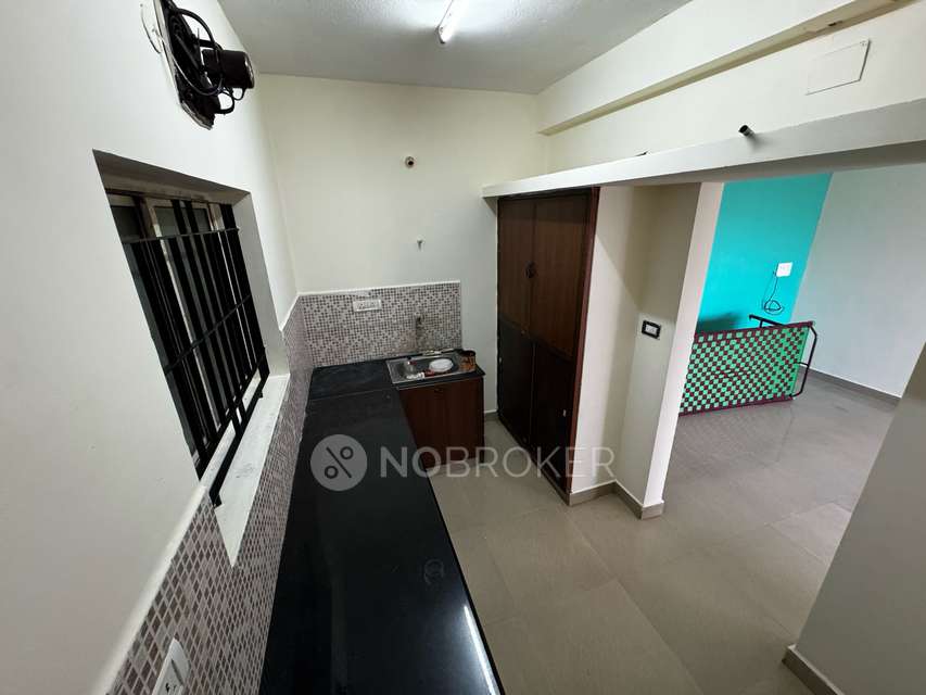 2 BHK Flat In P Dot G Panchavarna for Rent  In Urapakkam West