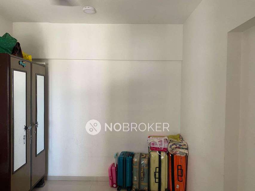 2 BHK Flat In Parinee Essence For Sale  In Kandivali West