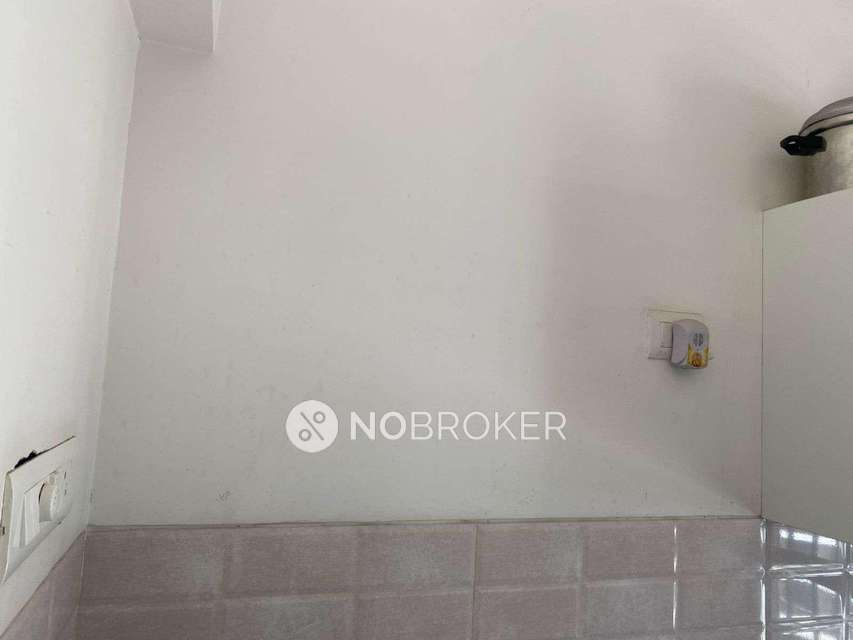 2 BHK Flat In Parinee Essence For Sale  In Kandivali West