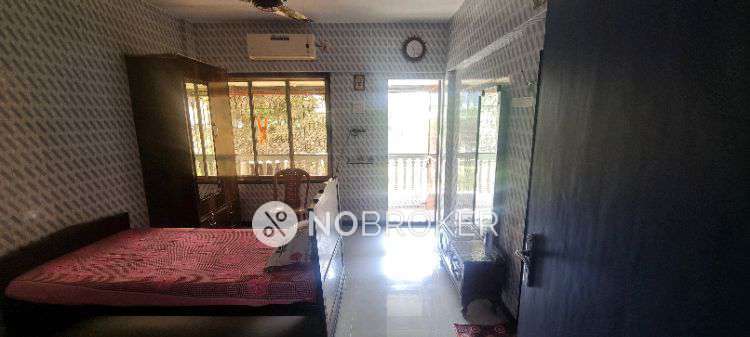 PG for Girls in Parel