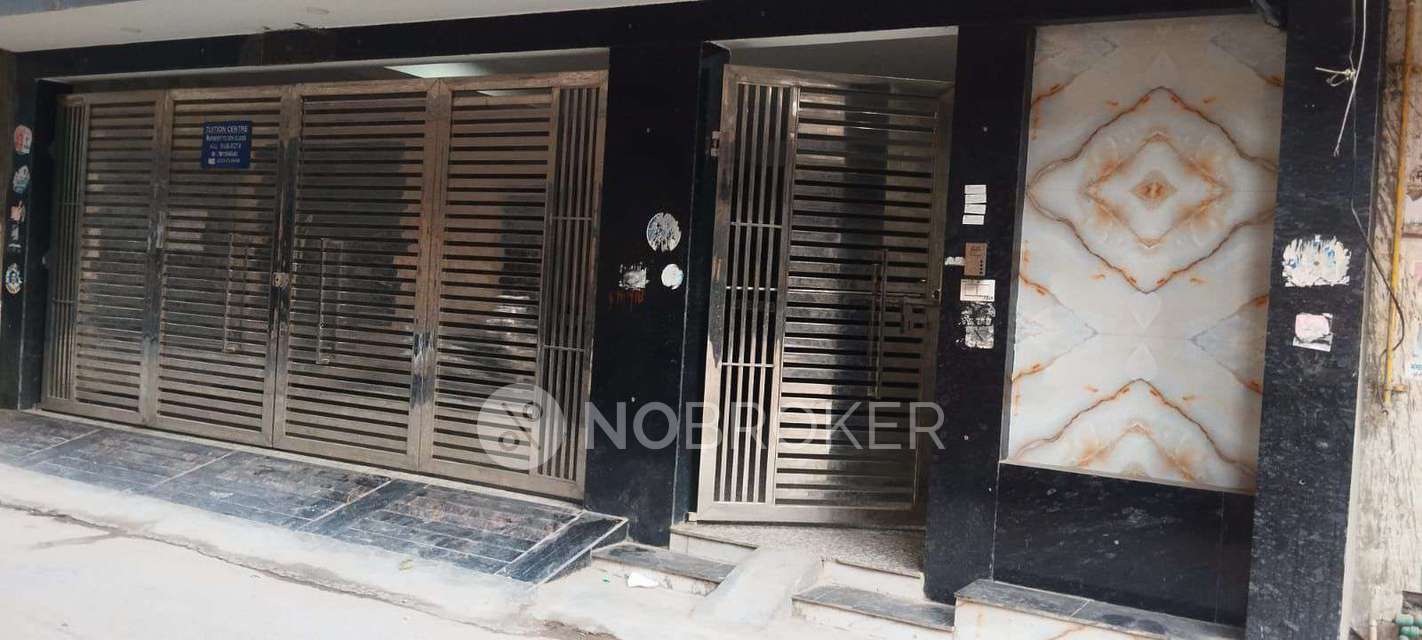 3 BHK House for Rent  In Azadpur