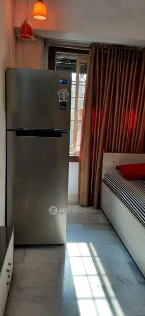 PG for Boys in Khar West