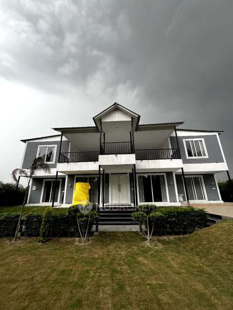 Plot For Sale  In Green Beauty Farms In Sector 135