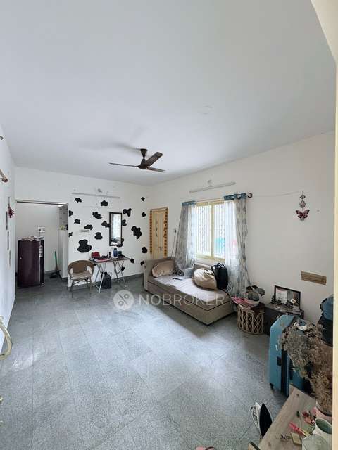 Single Room for Female In 2 BHK  In Koramangala In 4th Cross Road