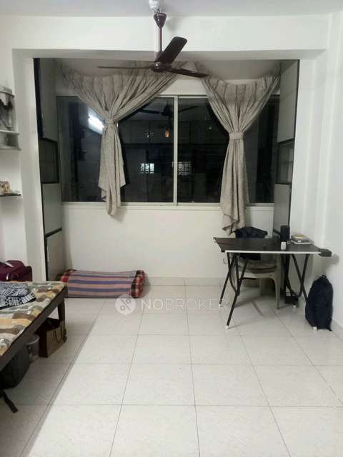 Single Room for Female In 1 BHK  In Rajaram Smruti In Goregaon