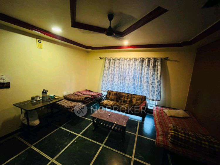 PG for Boys in Saraswat Bank