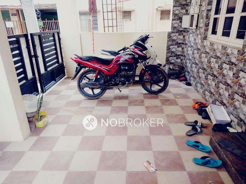 4+ BHK Flat In Standalone Building  For Sale  In Basavanapura