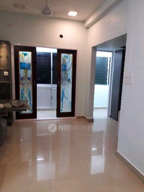 2 BHK Flat In Sunbeam Towers For Sale  In Valasaravakkam