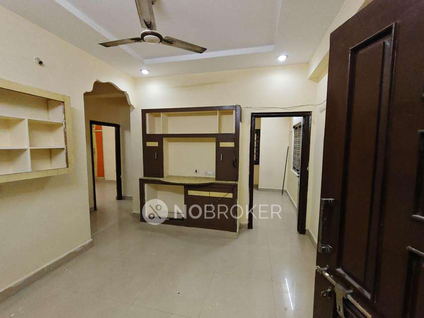 3 BHK Flat In Rukmaji Tower For Sale  In Gowlidoddy