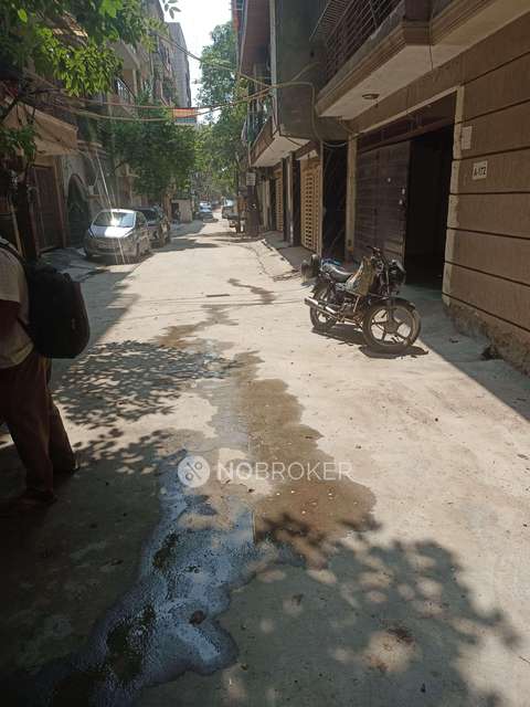 3 BHK Flat In Sb  For Sale  In Chattarpur