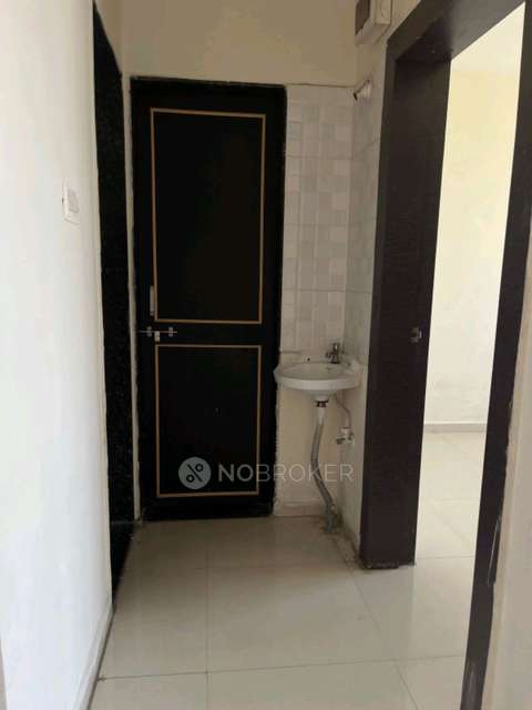 1 BHK Flat In Silver Classic Apartment for Rent  In Narhe