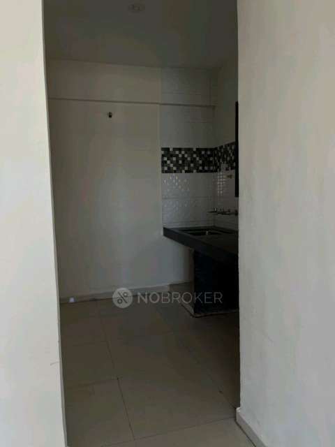 1 BHK Flat In Silver Classic Apartment for Rent  In Narhe