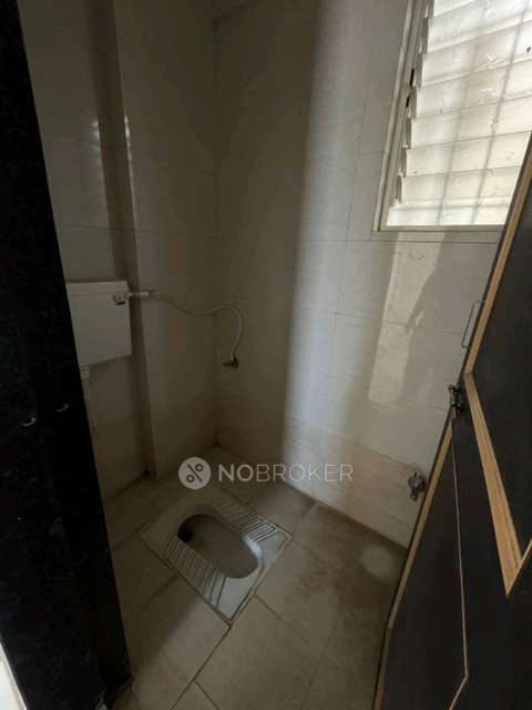 1 BHK Flat In Silver Classic Apartment for Rent  In Narhe