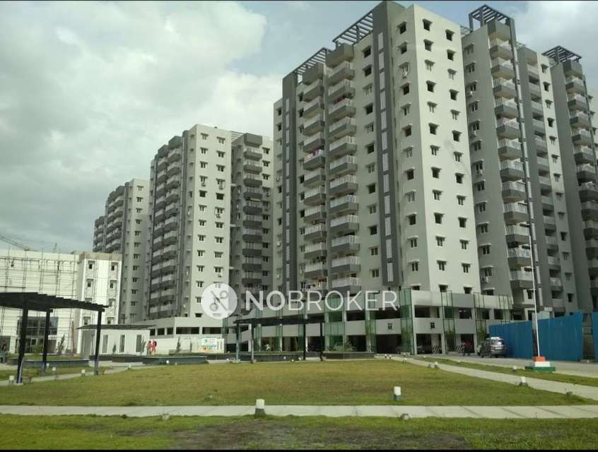 Single Room for Female In 3 BHK  In Jains Carlton Creek In Khajaguda