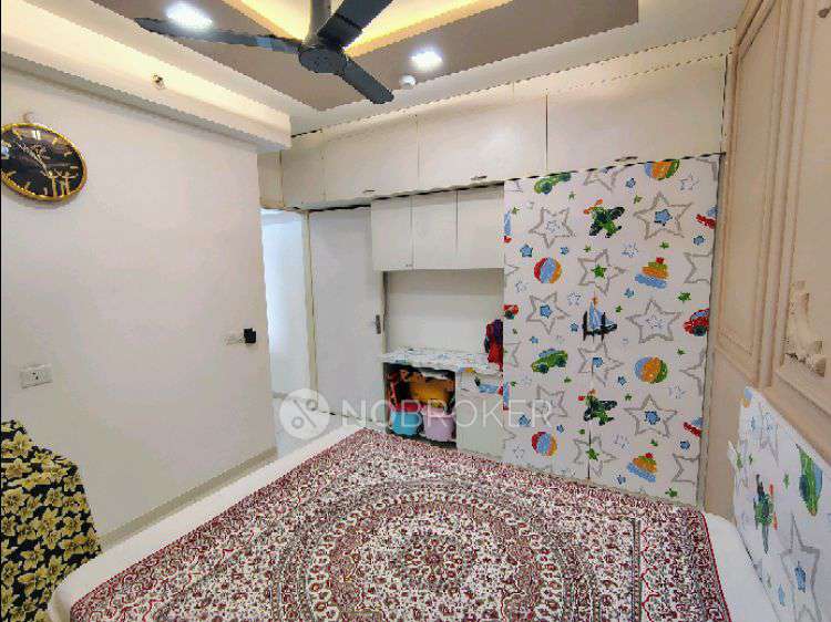 2 BHK Flat In Amanora Gold Towers For Sale  In  Amanora Park Town, Pune