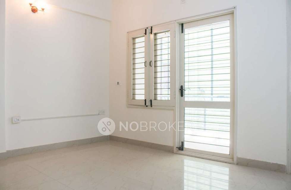 2 BHK Flat In Sv Sky View For Sale  In Marathahalli