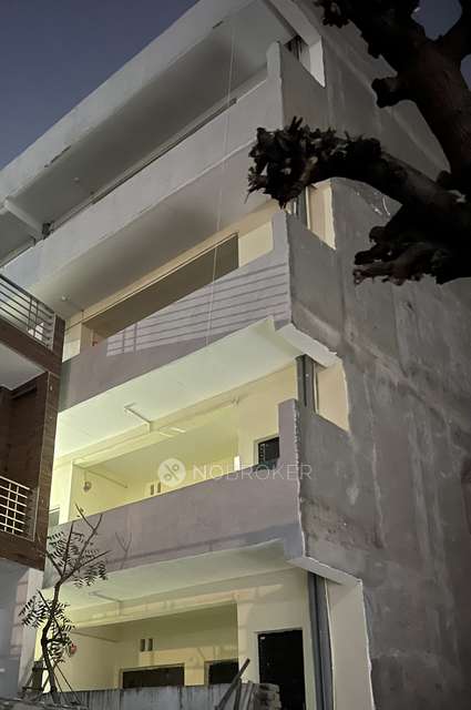 1 RK Flat In Standalone Building  for Rent  In Sector 101