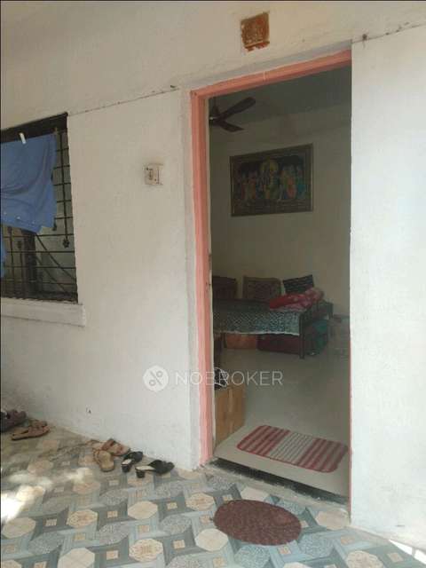 Shared Room for Female In 2 BHK  In Wakad