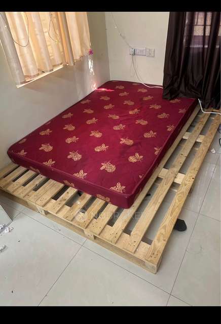 Single Room for Female In 3 BHK  In Kirthi Flora In Kundalahalli