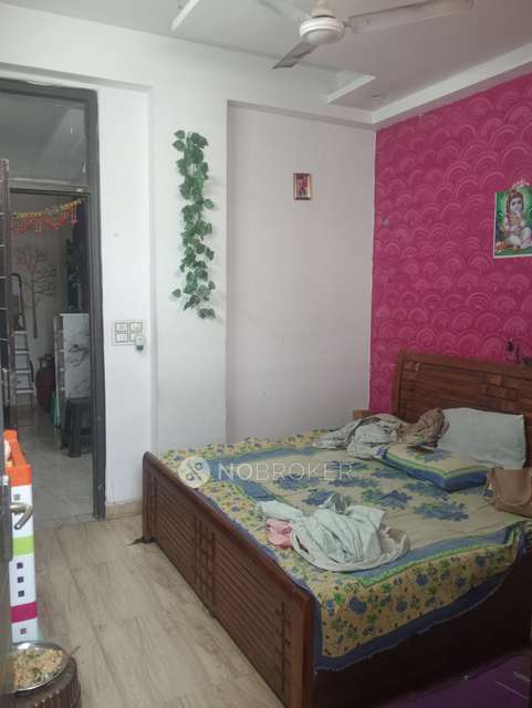2 BHK Flat In Apartment For Sale  In 173, Gyan Khand 1