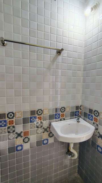 1 BHK Flat In Agnus Valentine Villa, Guruwar Peth for Rent  In Guruwar Peth