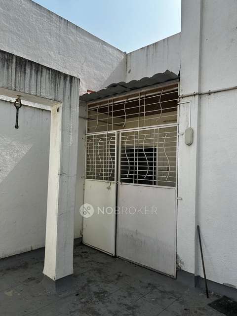 2 BHK Flat In Plot7 for Rent In Gananjay Society Unit No 1. Plot No 7