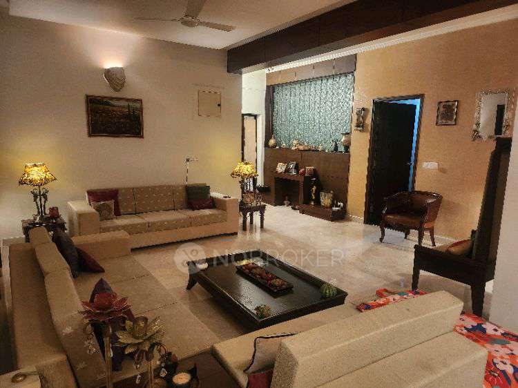 4 BHK Flat In Gayatri Sparkling Isle For Sale  In Shanti Nagar