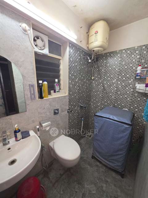 2 BHK Flat In Romell Diva For Sale  In Malad West