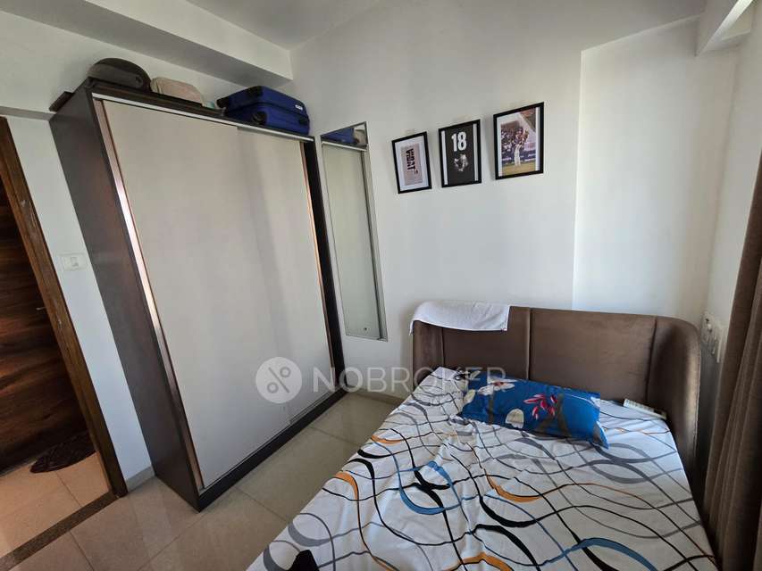 2 BHK Flat In Dimples 19 North, Kandivali W For Sale  In 19, North