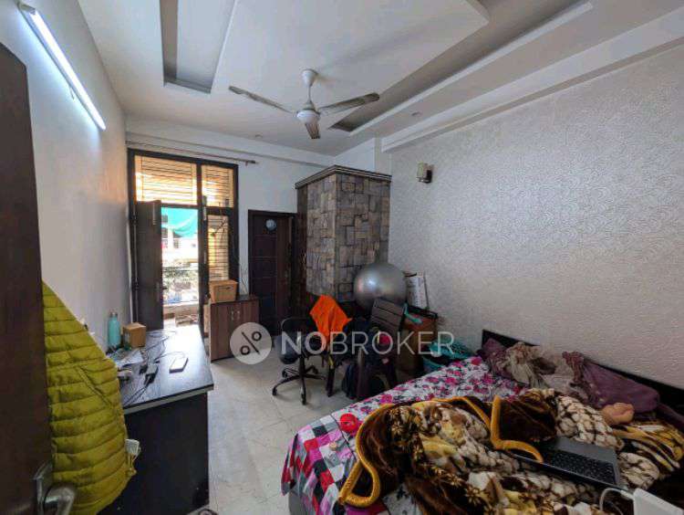 2 BHK Flat In Shri Radha Krishna Kunj for Rent  In 83, Gyan Khand 1