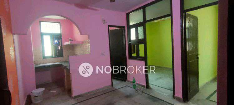 2 BHK Flat In Standalone Building   For Sale  In Vinod Nagar East